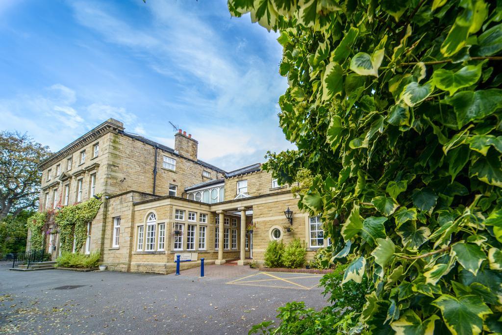 Healds Hall Hotel Cleckheaton Exterior photo